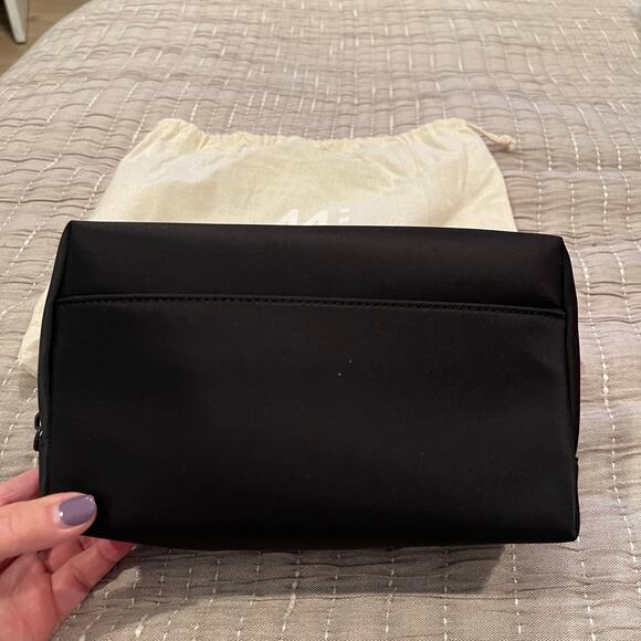 MONOS Metro Large Non Toiletry Bag Pouch Black New without - Picture 2 of 12